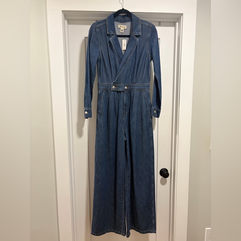 NWT: Madewell Tailored Denim Jumpsuit. Size 4 - Picture 10 of 12